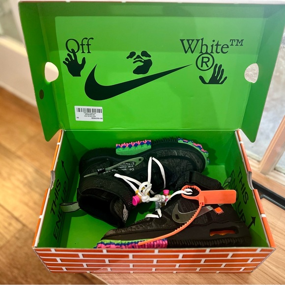 Brand new Nike Off-White Air Force 1’s!! Never worn, comes with box! - Picture 2 of 10
